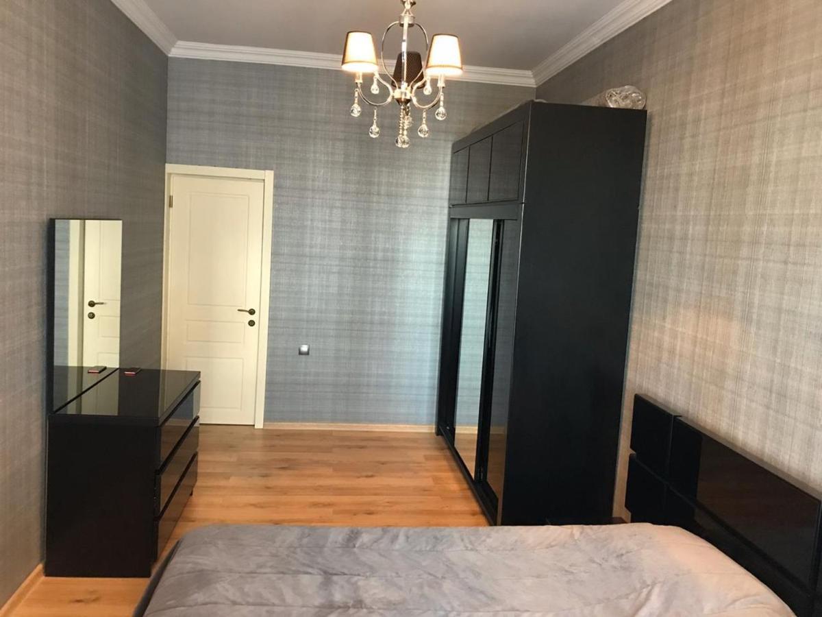 Rustaveli Apartment City Centre Tbilisi Buitenkant foto