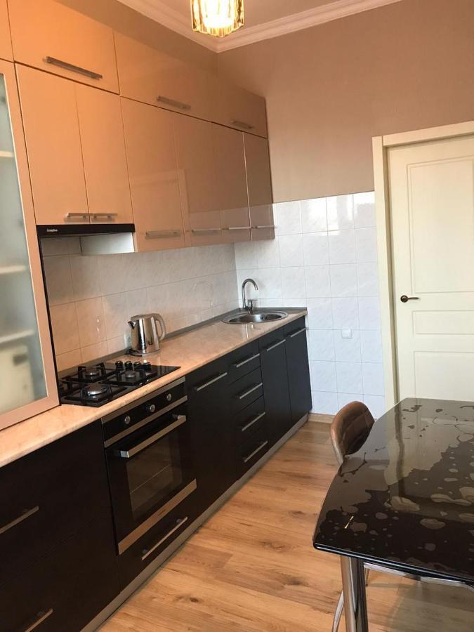Rustaveli Apartment City Centre Tbilisi Buitenkant foto